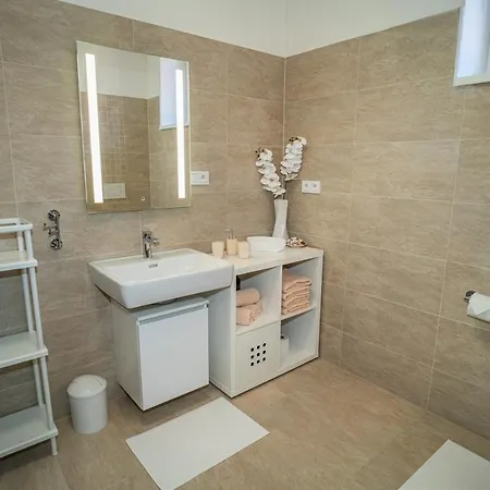 Apartmanovy Dum Sklipek Trutnov Exterior photo