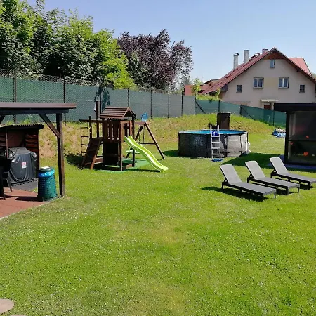 Apartmanovy Dum Sklipek Trutnov Exterior photo