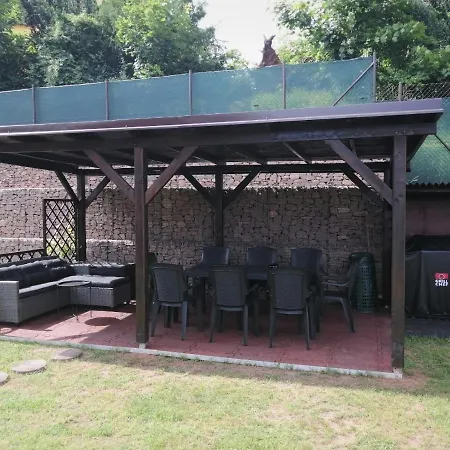 Apartmanovy Dum Sklipek Trutnov Exterior photo