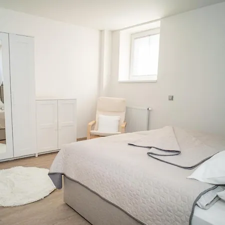 Apartmanovy Dum Sklipek Trutnov Exterior photo