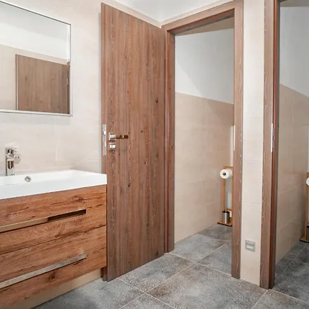 Apartmanovy Dum Sklipek Trutnov Exterior photo