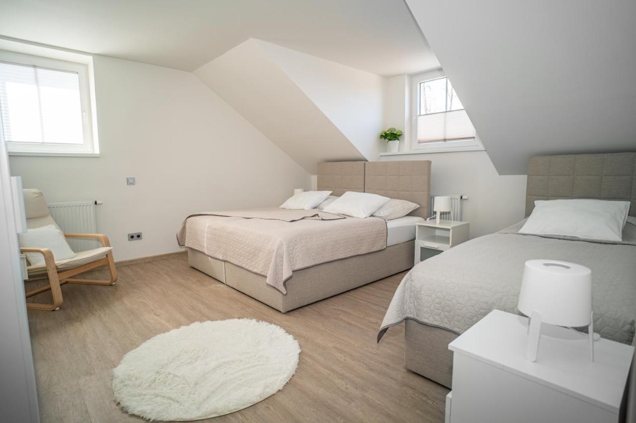 Apartmanovy Dum Sklipek Apartment *
